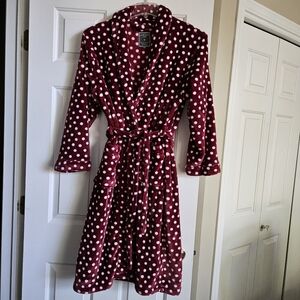Luxurious Polka Dot Robe sz M Burgundy Colored - Plush